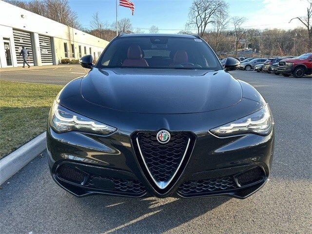 2024 Alfa Romeo Stelvio Ti