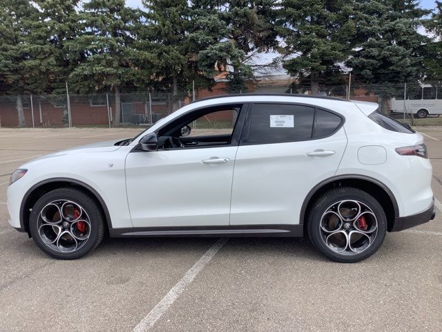 2024 Alfa Romeo Stelvio Ti