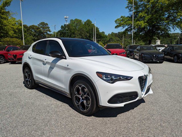 2024 Alfa Romeo Stelvio Ti