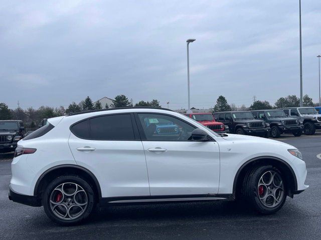 2024 Alfa Romeo Stelvio Ti