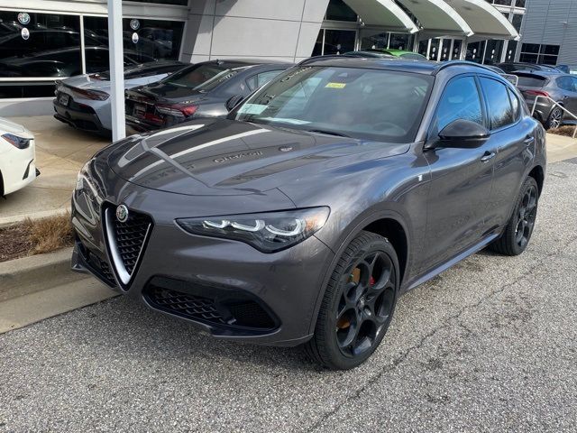 2024 Alfa Romeo Stelvio Ti