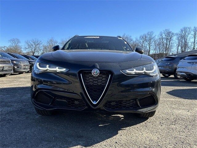 2024 Alfa Romeo Stelvio Ti