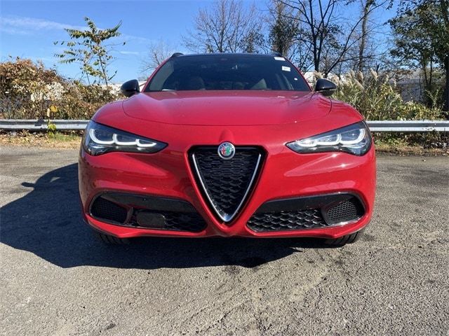 2024 Alfa Romeo Stelvio Ti