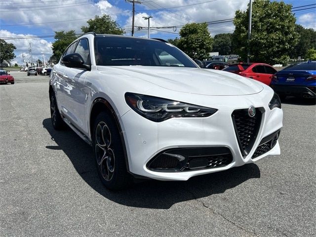 2024 Alfa Romeo Stelvio Veloce