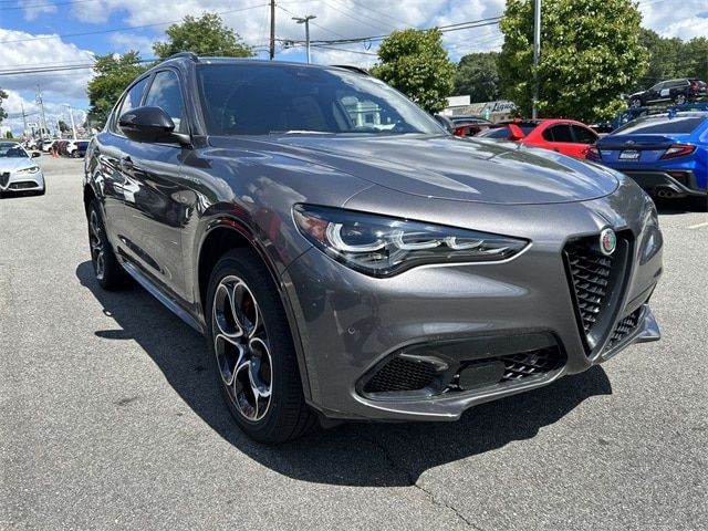 2024 Alfa Romeo Stelvio Veloce