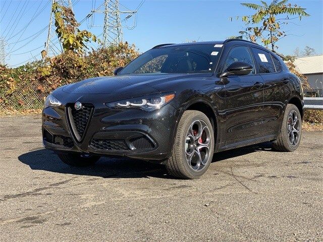 2024 Alfa Romeo Stelvio Veloce