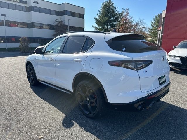 2024 Alfa Romeo Stelvio Veloce