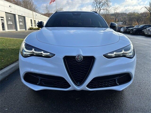 2024 Alfa Romeo Stelvio Veloce