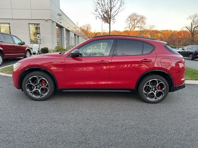 2024 Alfa Romeo Stelvio Veloce