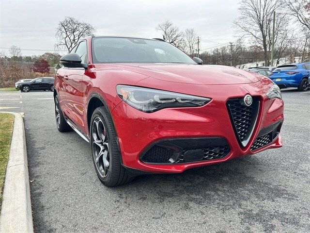 2024 Alfa Romeo Stelvio Veloce