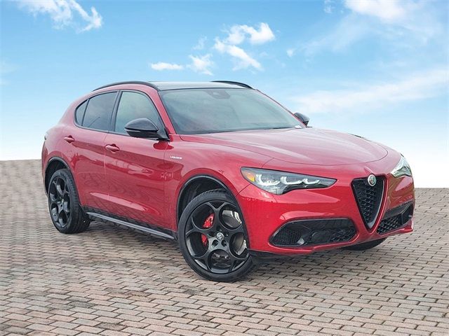 2024 Alfa Romeo Stelvio Veloce