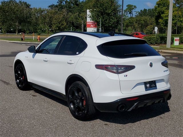 2024 Alfa Romeo Stelvio Veloce