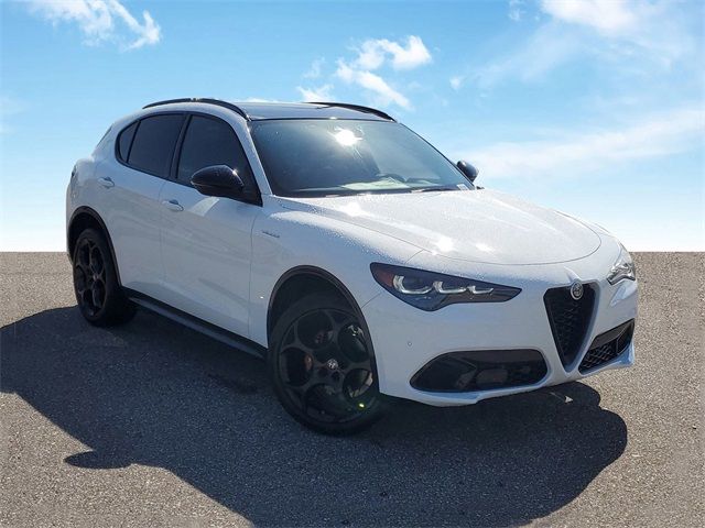 2024 Alfa Romeo Stelvio Veloce