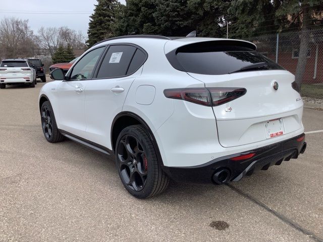 2024 Alfa Romeo Stelvio Veloce