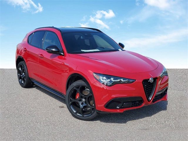 2024 Alfa Romeo Stelvio Veloce