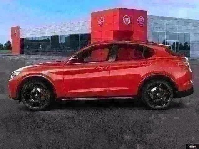 2024 Alfa Romeo Stelvio Veloce