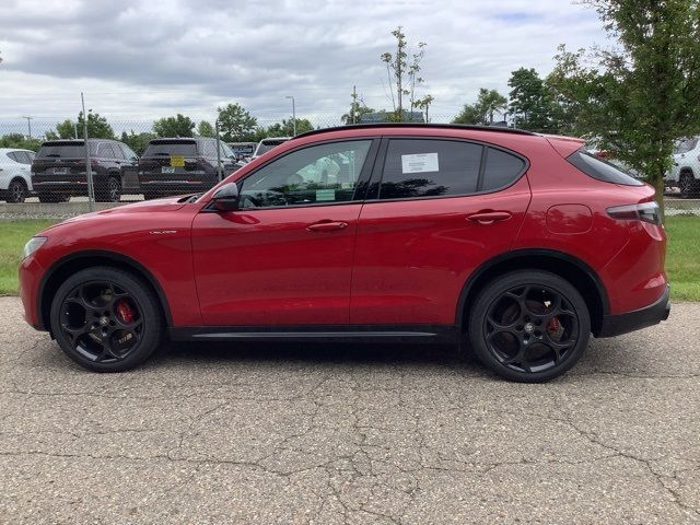 2024 Alfa Romeo Stelvio Veloce