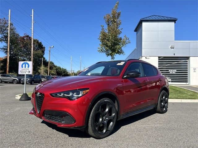 2024 Alfa Romeo Stelvio Veloce