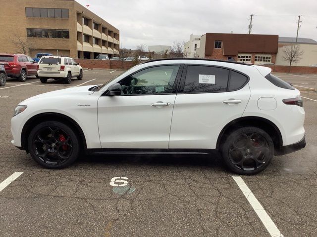 2024 Alfa Romeo Stelvio Veloce