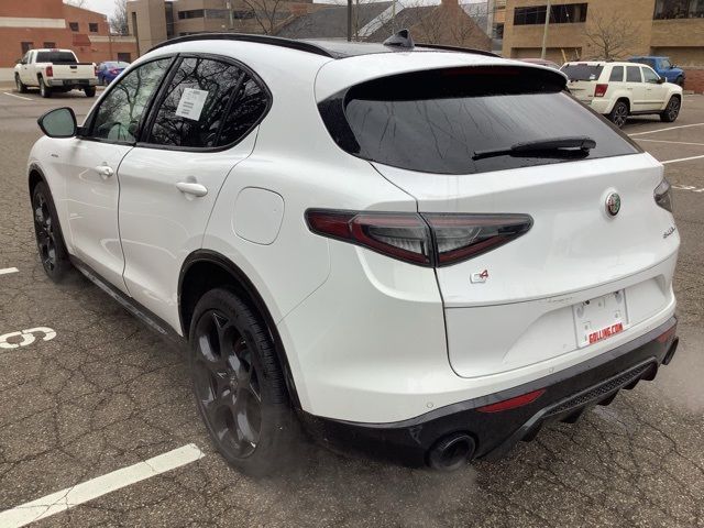 2024 Alfa Romeo Stelvio Veloce