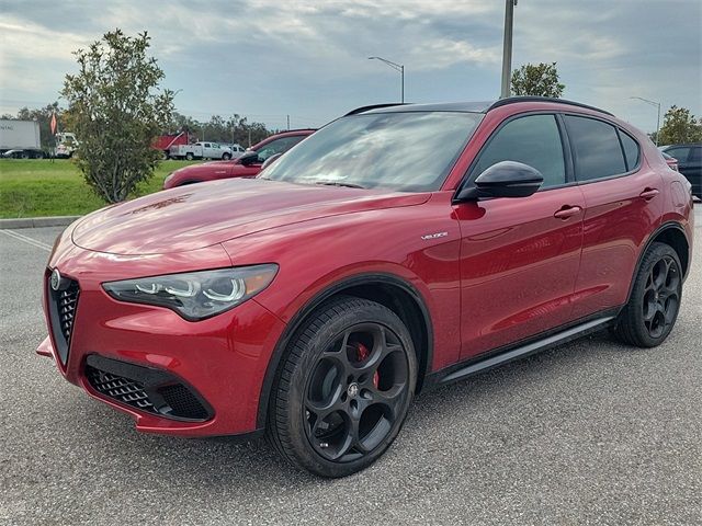 2024 Alfa Romeo Stelvio Veloce