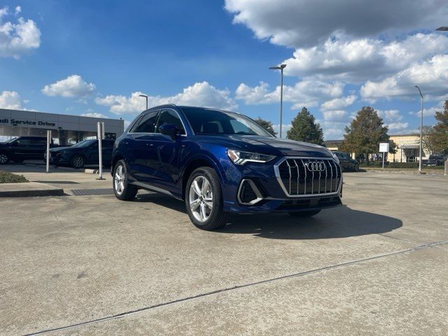 2024 Audi Q3 S Line Premium