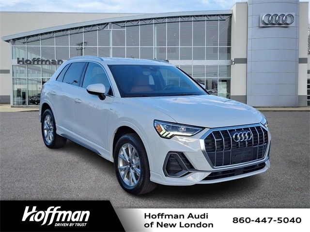 2024 Audi Q3 S Line Premium