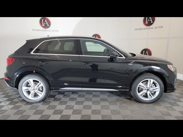 2024 Audi Q3 S Line Premium