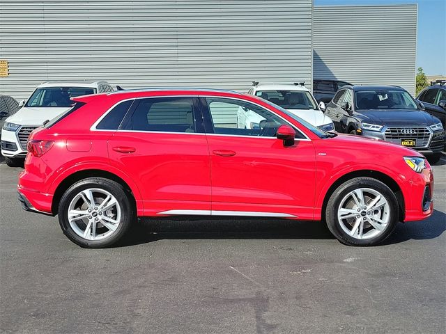 2024 Audi Q3 S Line Premium