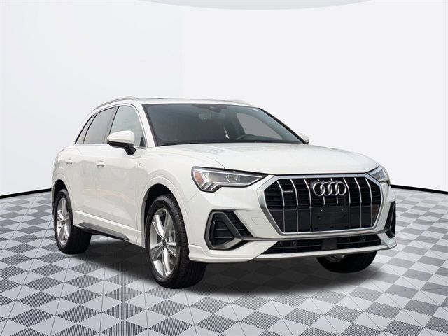 2024 Audi Q3 S Line Premium