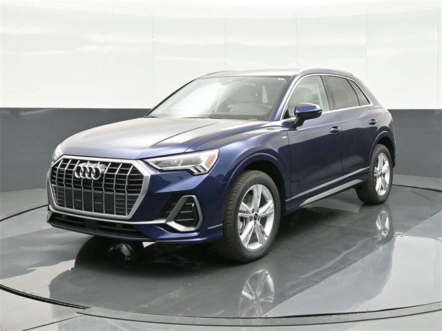 2024 Audi Q3 S Line Premium