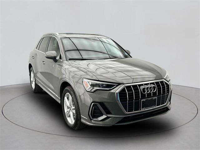 2024 Audi Q3 S Line Premium