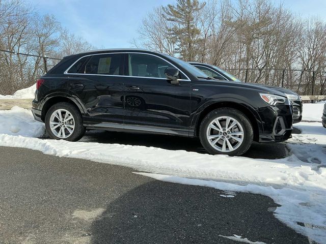 2024 Audi Q3 S Line Premium