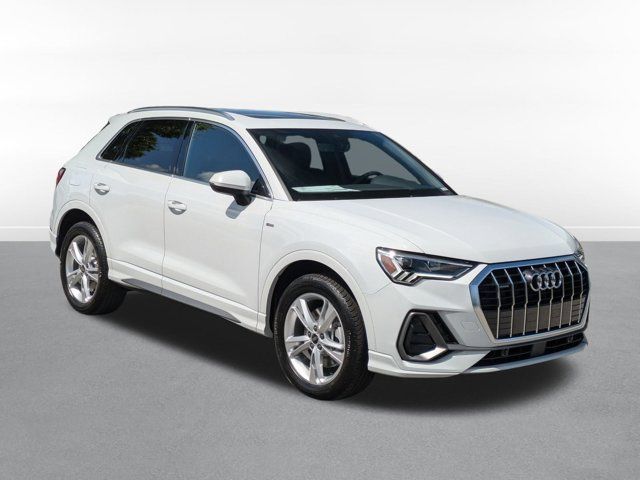 2024 Audi Q3 S Line Premium