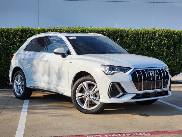 2024 Audi Q3 S Line Premium