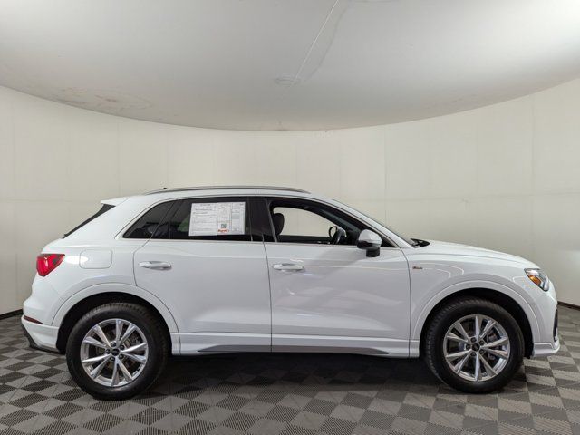 2024 Audi Q3 S Line Premium