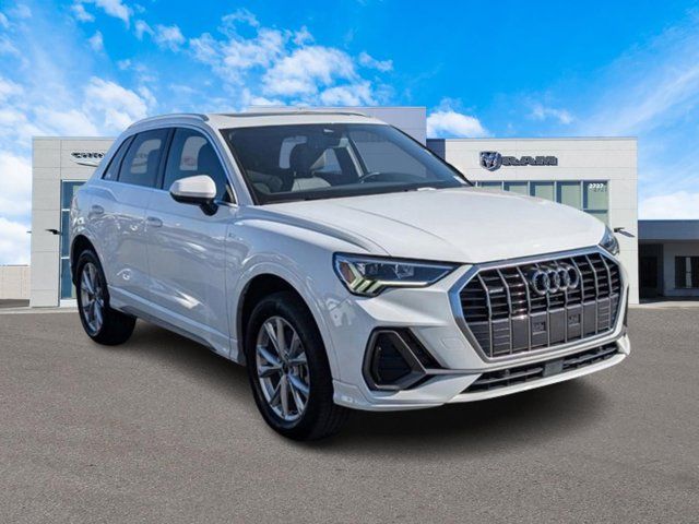 2024 Audi Q3 S Line Premium