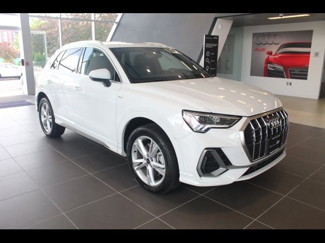 2024 Audi Q3 S Line Premium