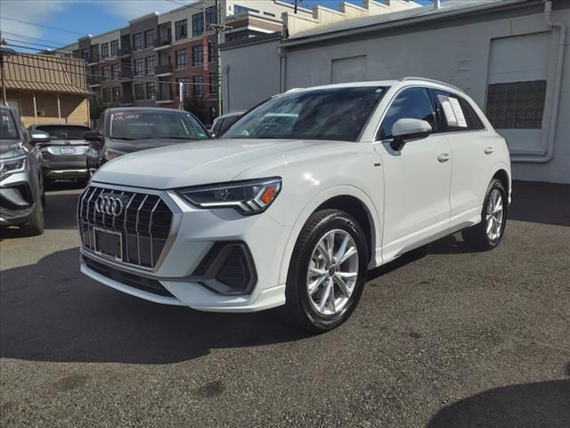 2024 Audi Q3 S Line Premium