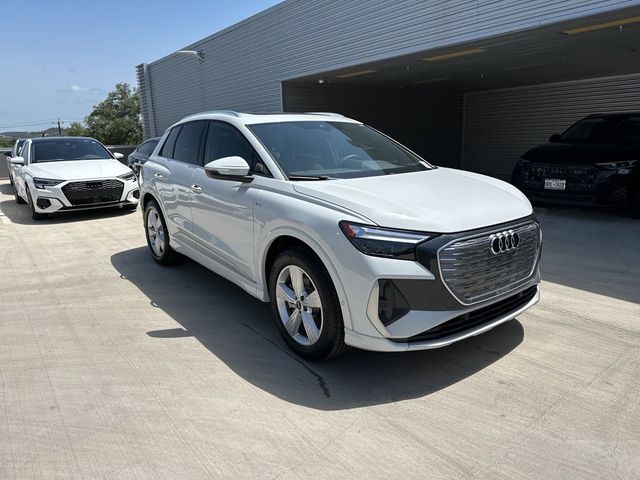 2024 Audi Q4 e-tron Premium Plus