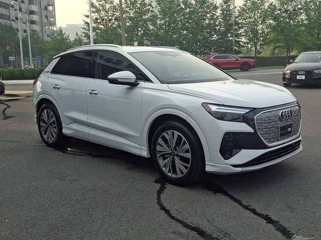2024 Audi Q4 e-tron Premium
