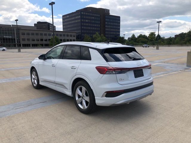 2024 Audi Q4 e-tron Premium