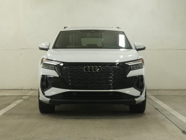 2024 Audi Q4 e-tron Premium Plus