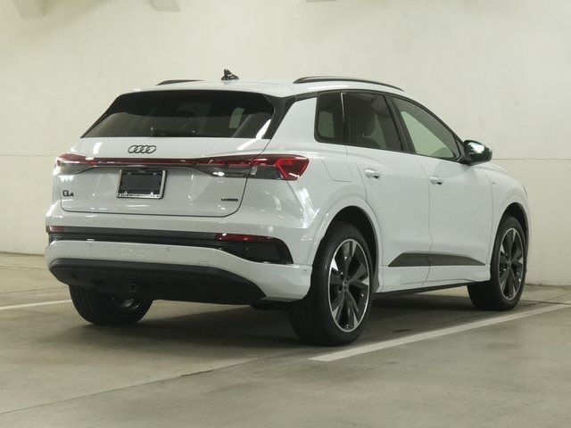 2024 Audi Q4 e-tron Premium Plus