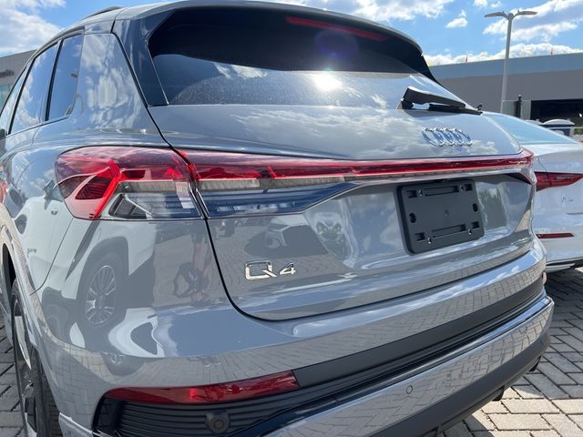 2024 Audi Q4 e-tron Premium Plus