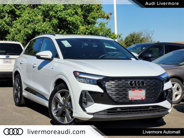 2024 Audi Q4 e-tron Premium Plus