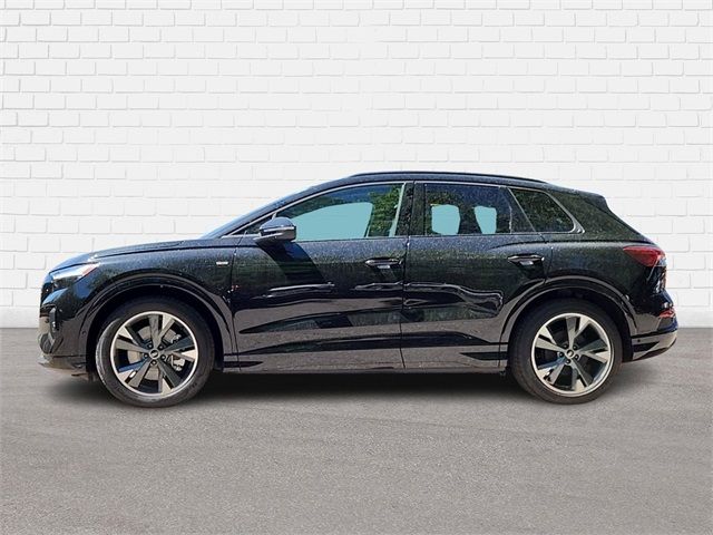 2024 Audi Q4 e-tron Premium Plus