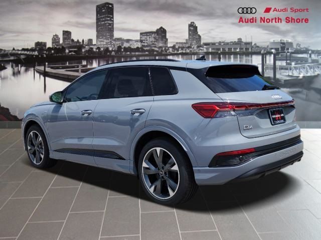 2024 Audi Q4 e-tron Premium Plus