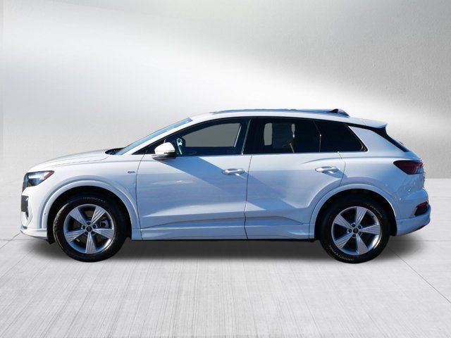 2024 Audi Q4 e-tron Premium Plus