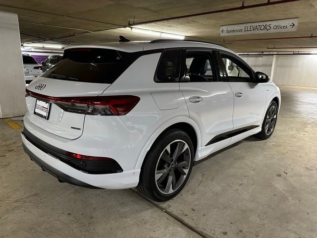 2024 Audi Q4 e-tron Premium Plus